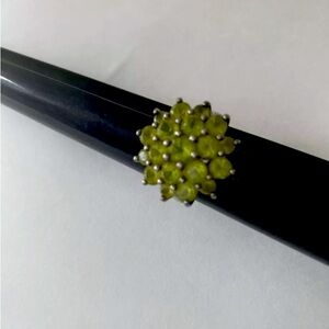 Vintage Antique Sterling Silver Size 7 Gemstone Peridot